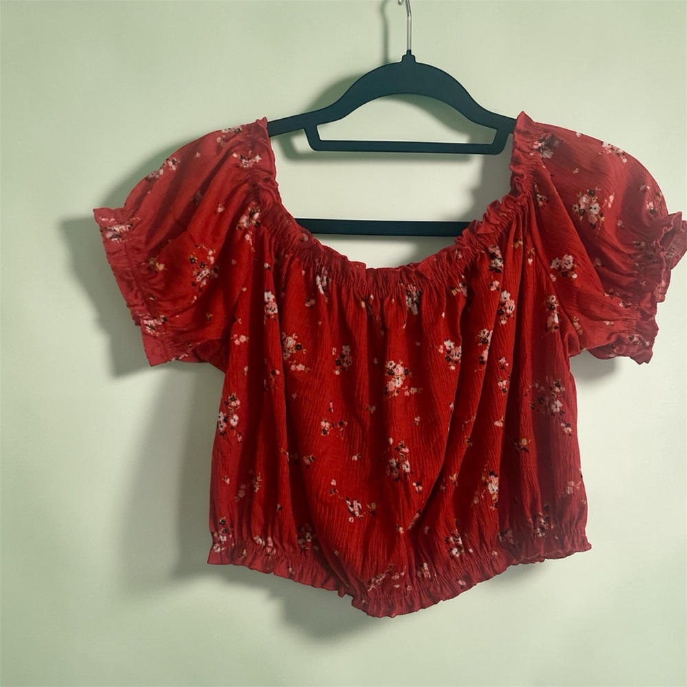 H&M Red Floral Puff Sleeve Blouse